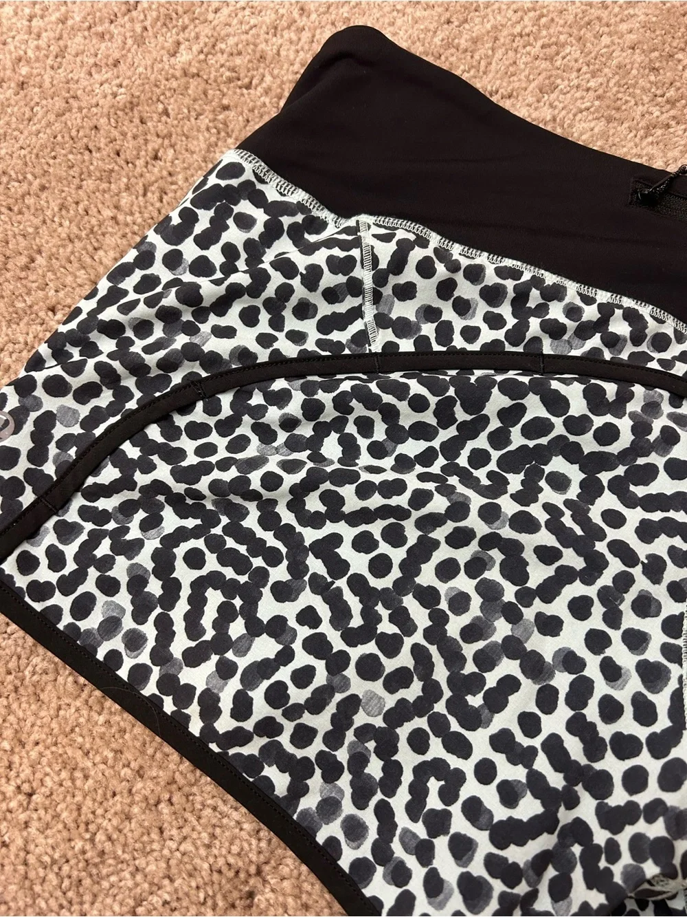 Lululemon Run Speed Ace Spot Tranquil Shorts Sz 8